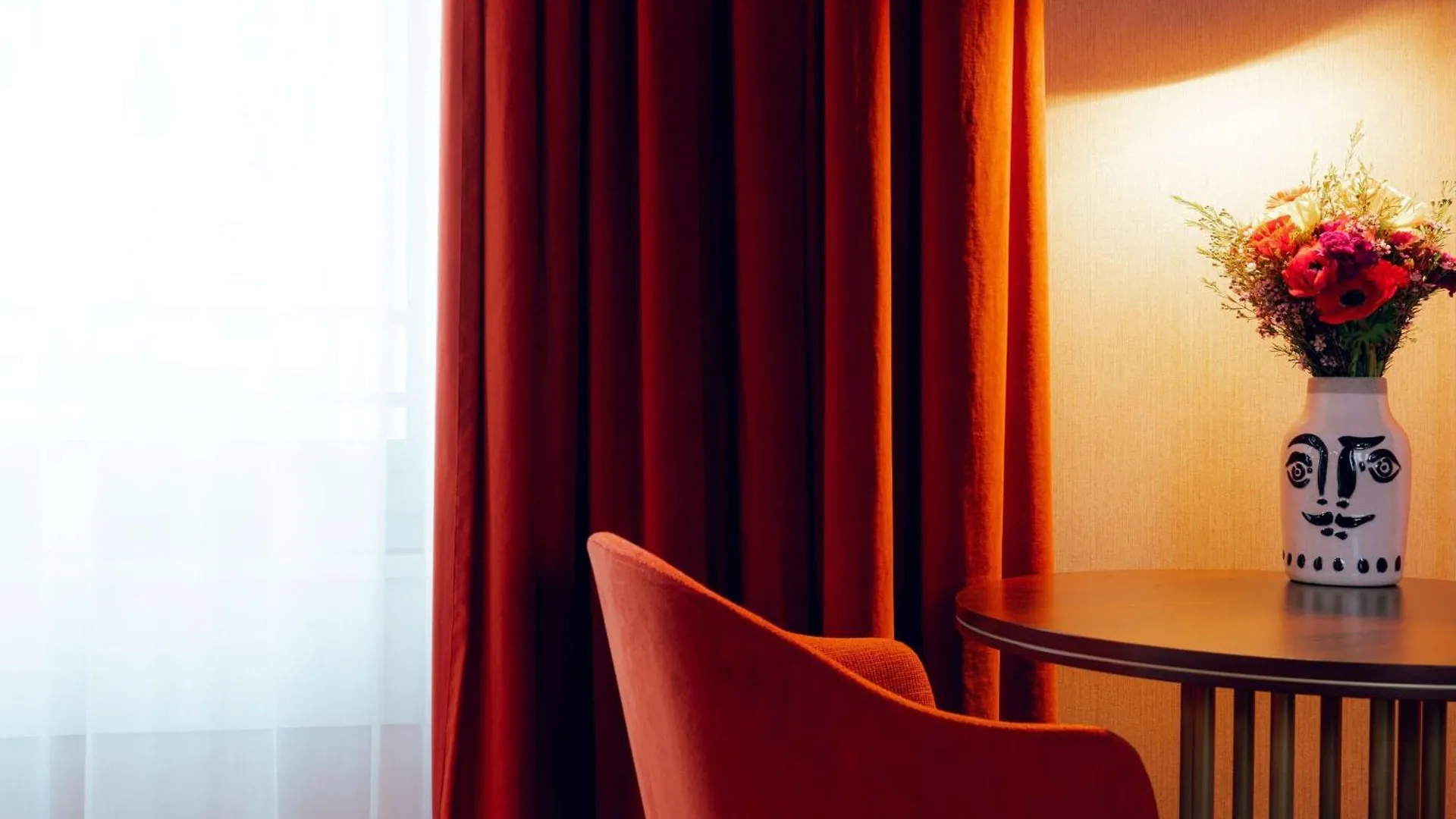 Hotel Mgallery Nest Paris La Défense Ex Sofitel Puteaux