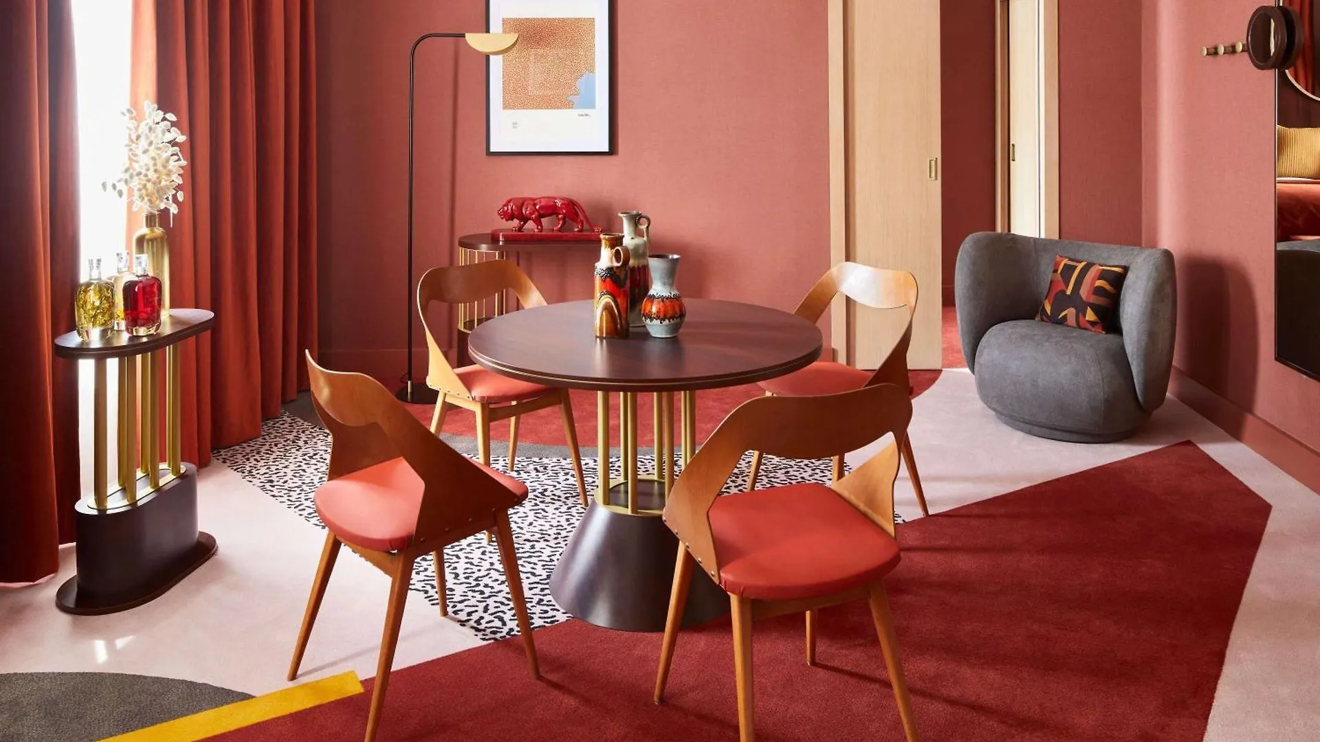 Hotel Mgallery Nest Paris La Défense Ex Sofitel 5*